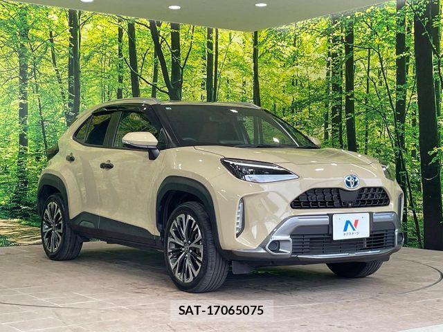 Toyota YARIS CROSS 2023-12 8211193-15