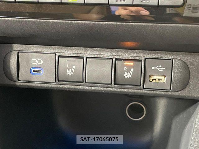 Toyota YARIS CROSS 2023-12 8211193-6