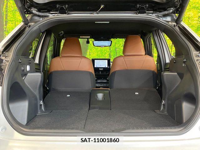 Toyota YARIS CROSS 2025-08 8211187-9