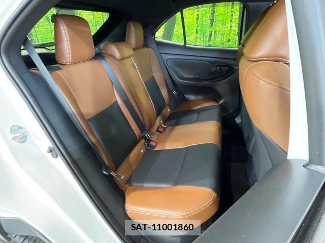 Toyota YARIS CROSS 2025-08 8211187-8