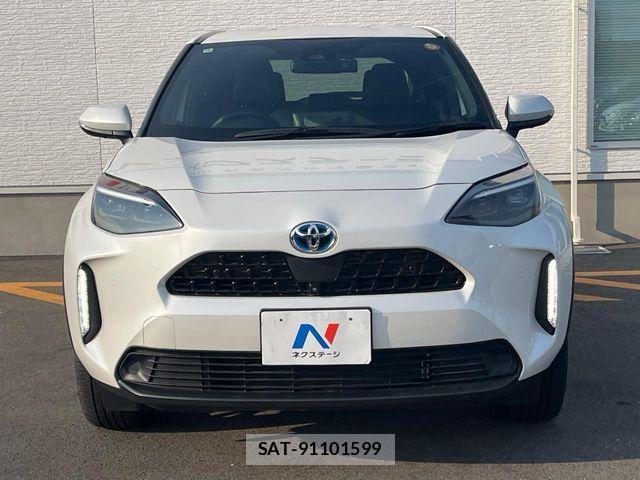 Toyota YARIS CROSS 2022-11 8211202-13
