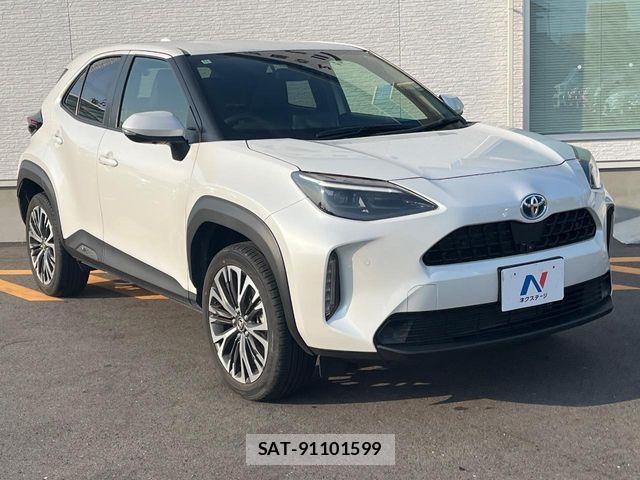Toyota YARIS CROSS 2022-11 8211202-15