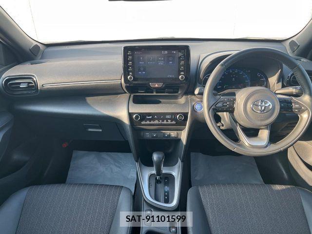 Toyota YARIS CROSS 2022-11 8211202-1