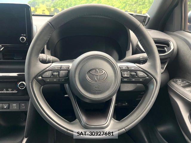 Toyota YARIS CROSS 2024-03 8211191-10
