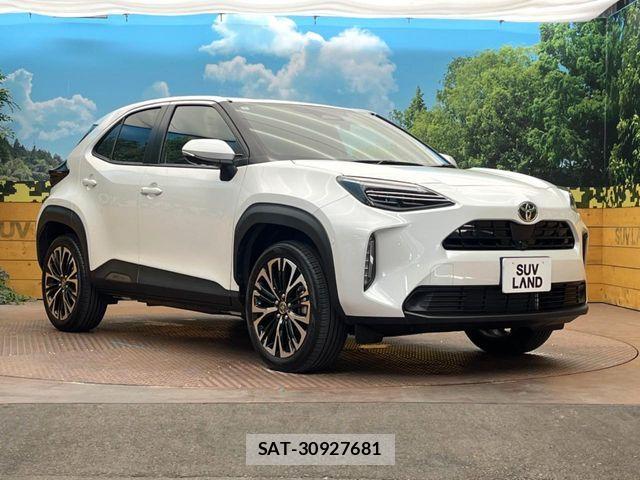 Toyota YARIS CROSS 2024-03 8211191-15