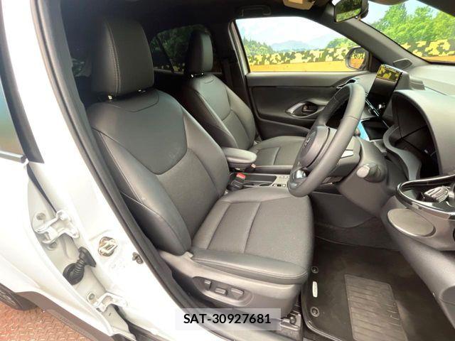 Toyota YARIS CROSS 2024-03 8211191-7
