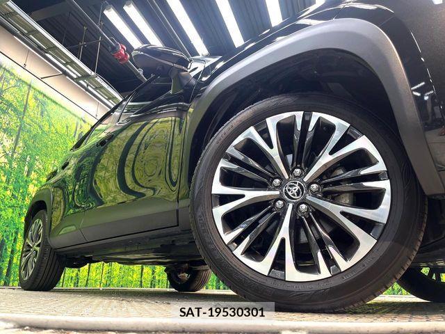 Toyota YARIS CROSS 2023-12 8211192-12