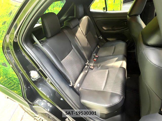 Toyota YARIS CROSS 2023-12 8211192-8