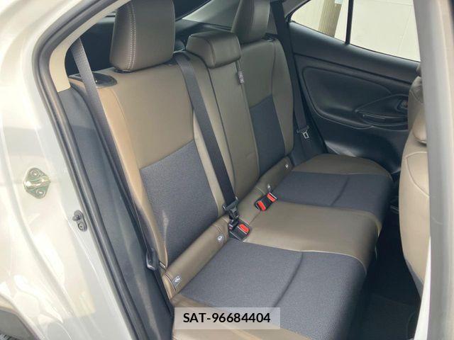 Toyota YARIS CROSS 2024-03 8211194-9