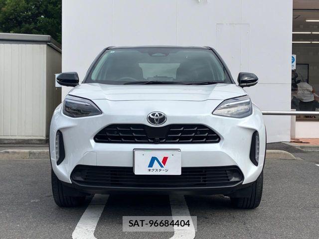 Toyota YARIS CROSS 2024-03 8211194-14