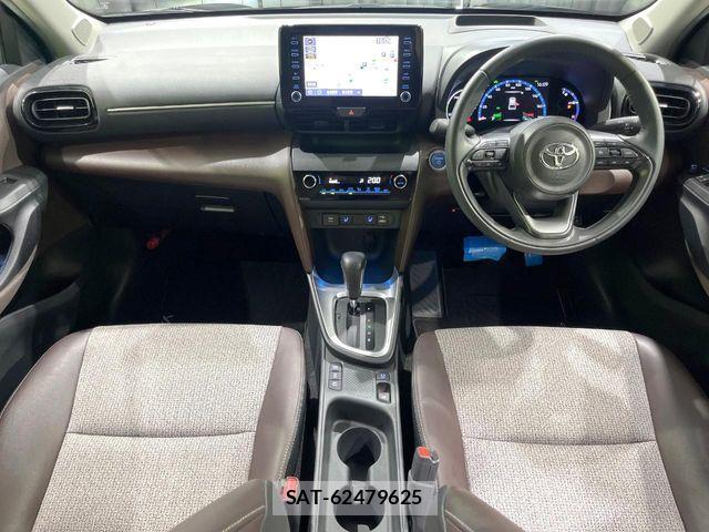 Toyota YARIS CROSS 2020-10 8211205-1