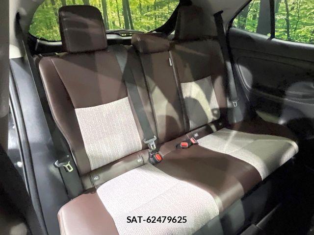 Toyota YARIS CROSS 2020-10 8211205-8