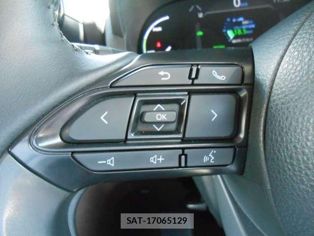 Toyota YARIS CROSS 2023-11 8211189-16