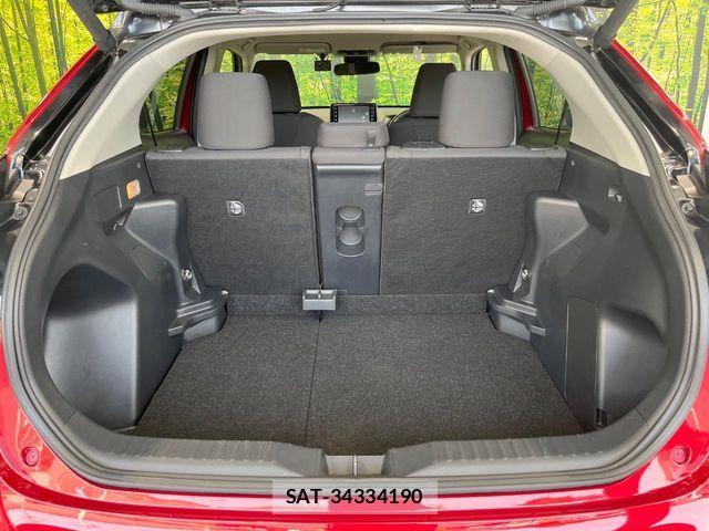 Toyota YARIS CROSS 2022-01 8211207-9