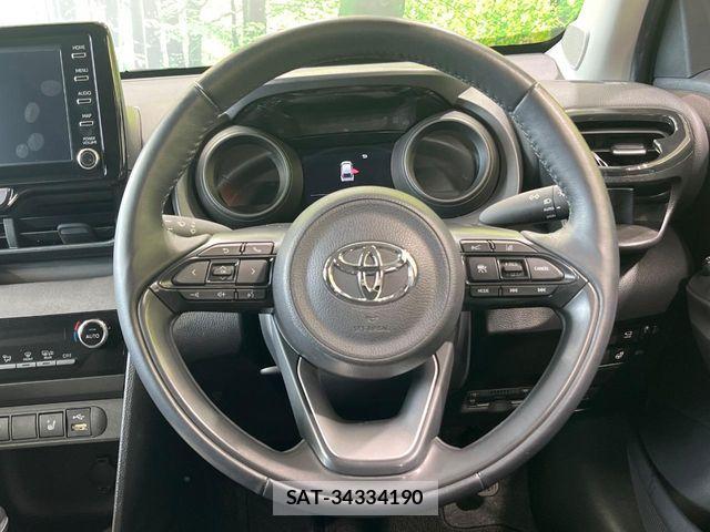 Toyota YARIS CROSS 2022-01 8211207-10