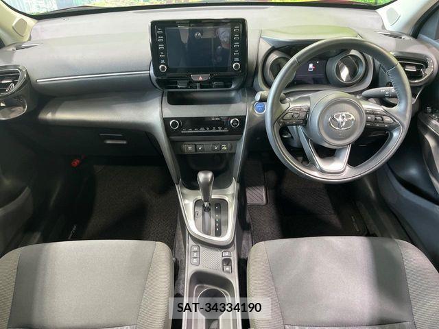 Toyota YARIS CROSS 2022-01 8211207-1
