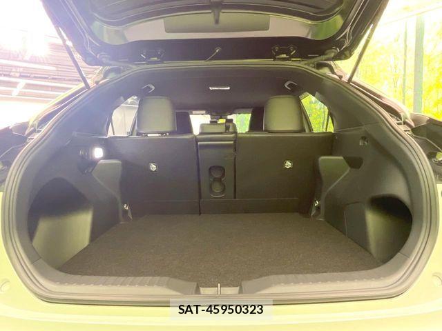 Toyota YARIS CROSS 2023-11 8211200-9