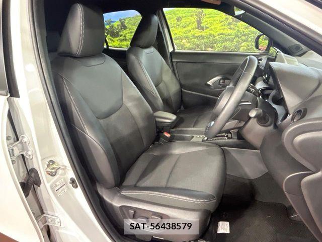 Toyota YARIS CROSS 2025-07 8211183-7