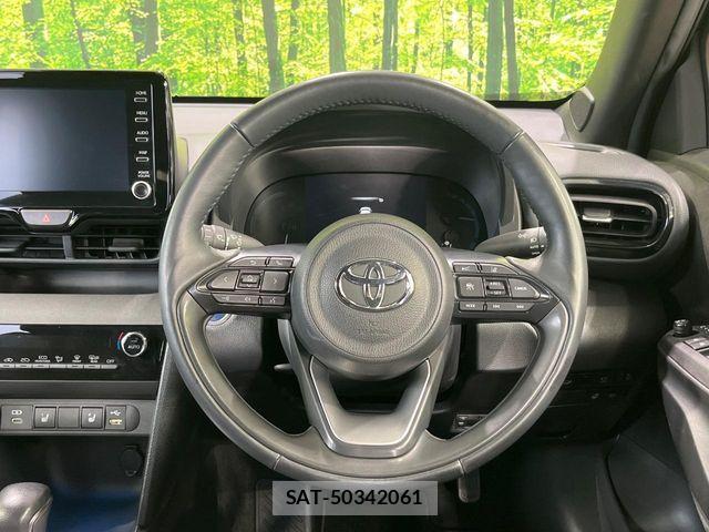 Toyota YARIS CROSS 2022-10 8211201-10