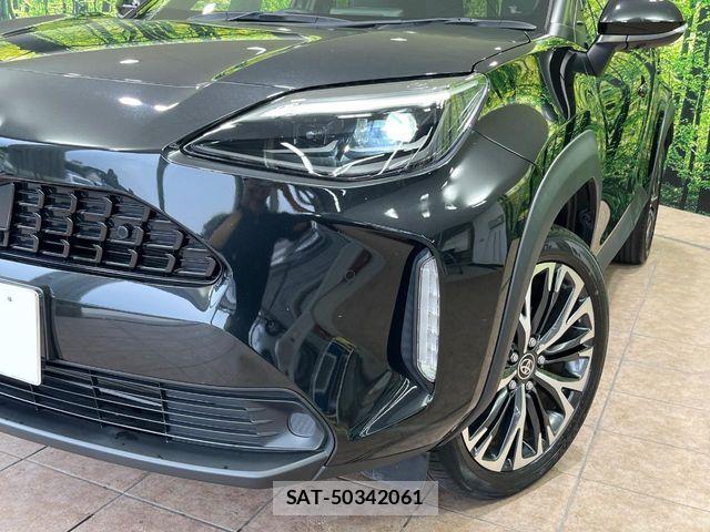 Toyota YARIS CROSS 2022-10 8211201-11