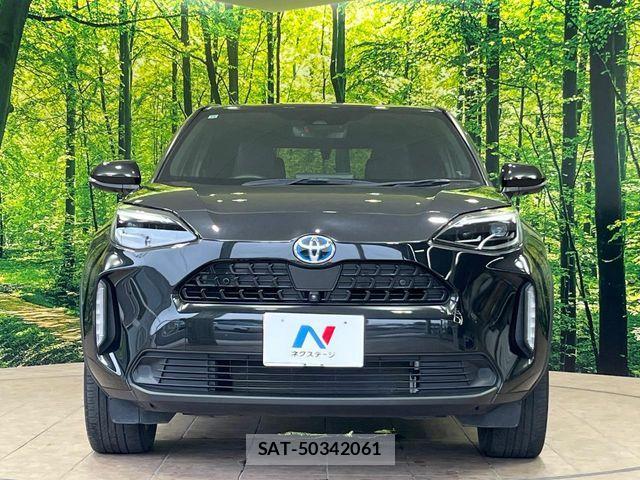 Toyota YARIS CROSS 2022-10 8211201-13