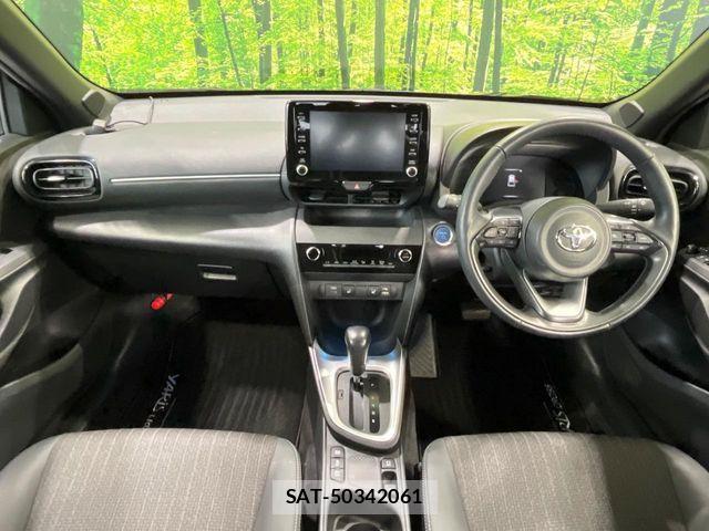 Toyota YARIS CROSS 2022-10 8211201-1