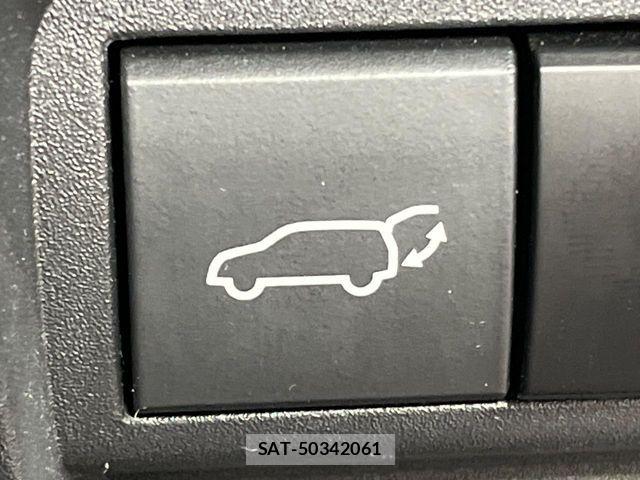 Toyota YARIS CROSS 2022-10 8211201-4