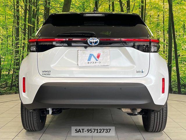 Toyota YARIS CROSS 2023-07 8211195-14