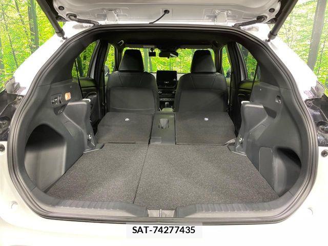 Toyota YARIS CROSS 2025-11 8232558-9