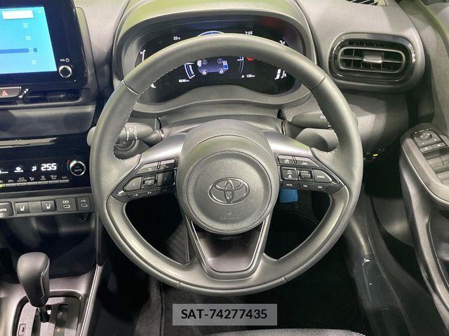 Toyota YARIS CROSS 2025-11 8232558-10