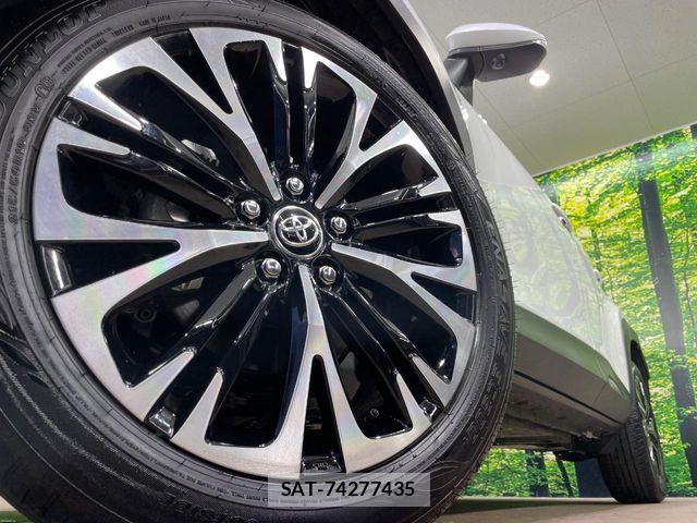 Toyota YARIS CROSS 2025-11 8232558-12