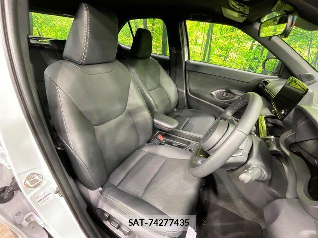 Toyota YARIS CROSS 2025-11 8232558-7