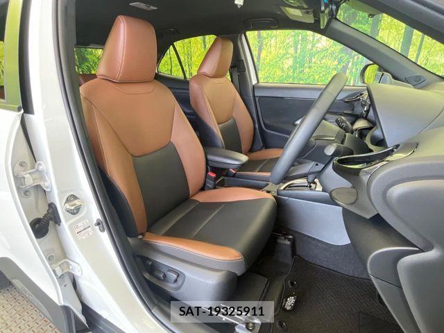 Toyota YARIS CROSS 2025-04 8232559-8