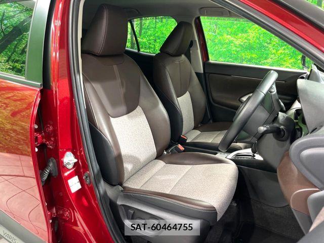 Toyota YARIS CROSS 2022-06 8232567-9