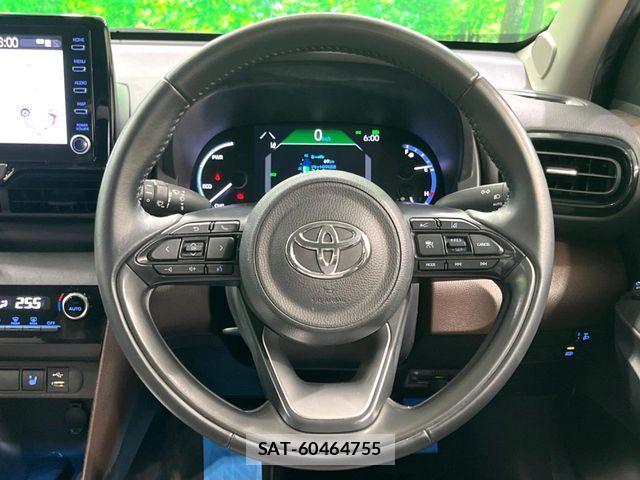 Toyota YARIS CROSS 2022-06 8232567-12