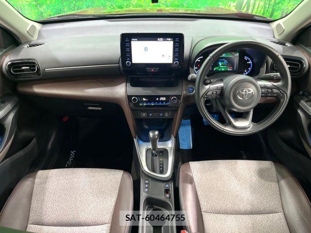 Toyota YARIS CROSS 2022-06 8232567-1