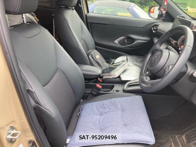 Toyota YARIS CROSS 2024-02 8232561-8