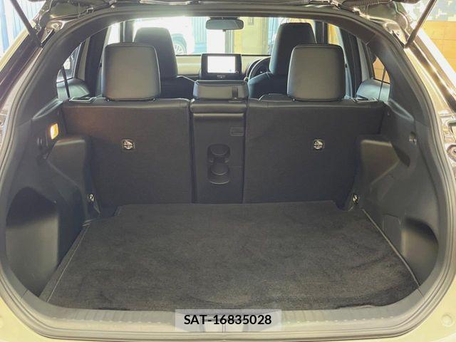 Toyota YARIS CROSS 2024-03 8232556-9
