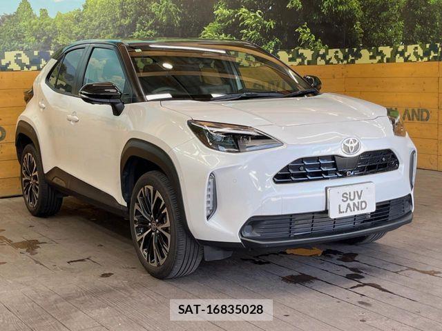 Toyota YARIS CROSS 2024-03 8232556-15
