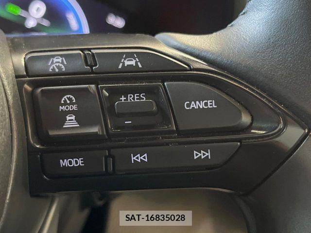 Toyota YARIS CROSS 2024-03 8232556-4