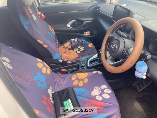 Toyota YARIS CROSS 2022-02 8232566-10