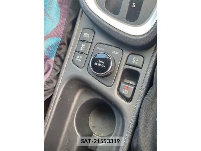 Toyota YARIS CROSS 2022-02 8232566-21