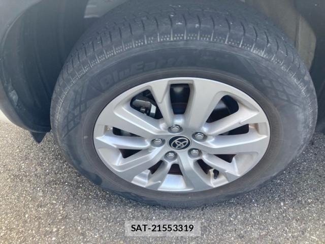 Toyota YARIS CROSS 2022-02 8232566-5