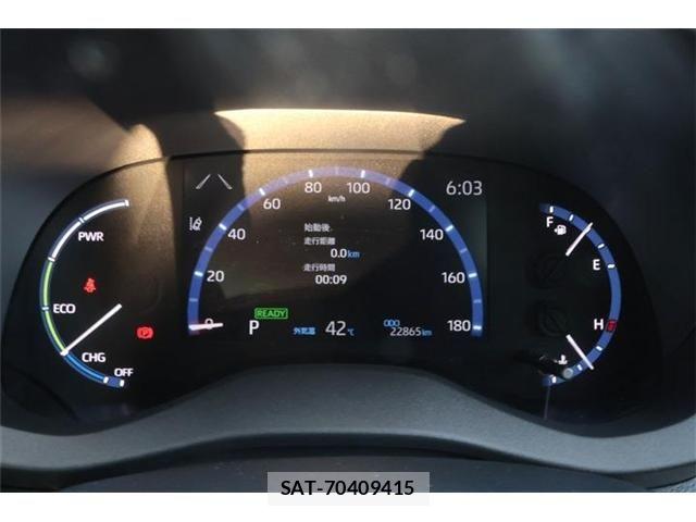 Toyota YARIS CROSS 2023-10 8232557-21