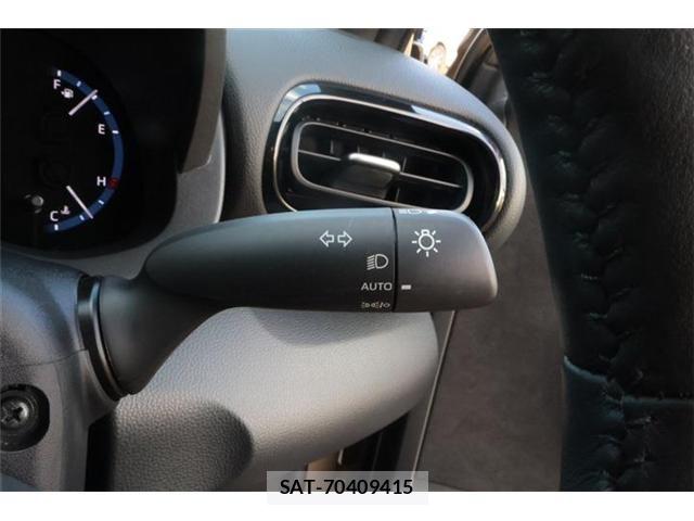 Toyota YARIS CROSS 2023-10 8232557-25