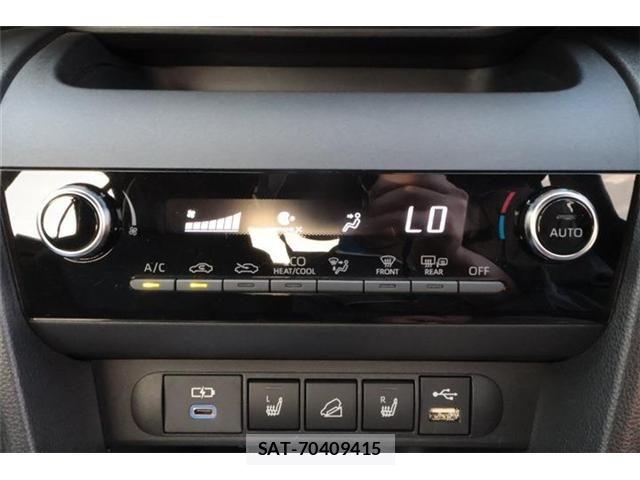 Toyota YARIS CROSS 2023-10 8232557-28