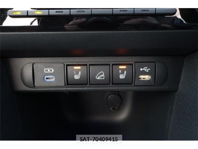 Toyota YARIS CROSS 2023-10 8232557-8