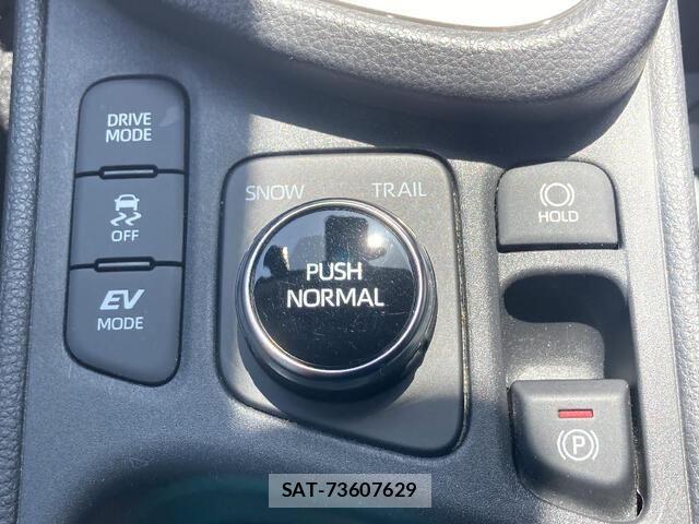 Toyota YARIS CROSS 2021-02 8247286-11