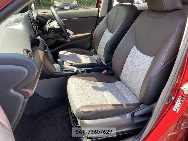 Toyota YARIS CROSS 2021-02 8247286-16