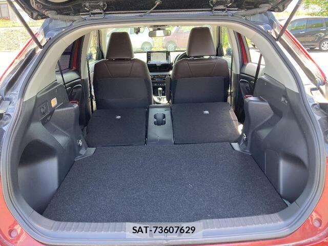 Toyota YARIS CROSS 2021-02 8247286-19